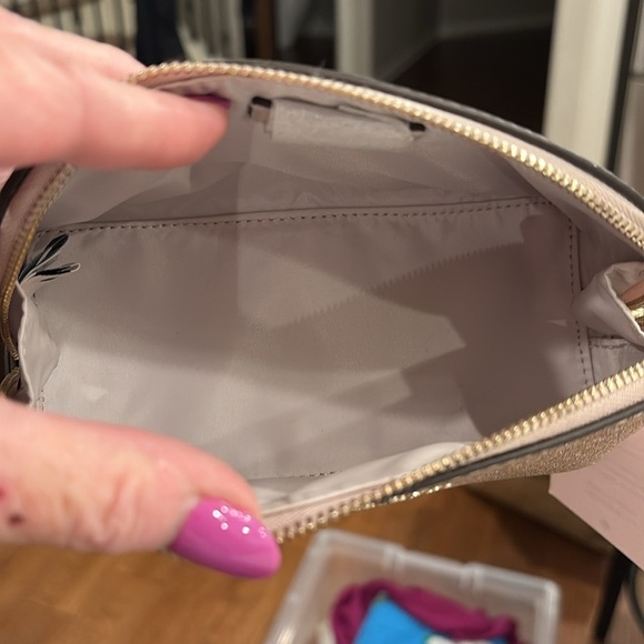 KATE SPADE Make-up bag, NWT. - Picture 7 of 7
